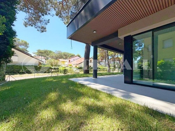 appartamento in vendita a Lignano Sabbiadoro in zona Pineta