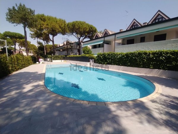 appartamento in vendita a Lignano Sabbiadoro in zona Pineta
