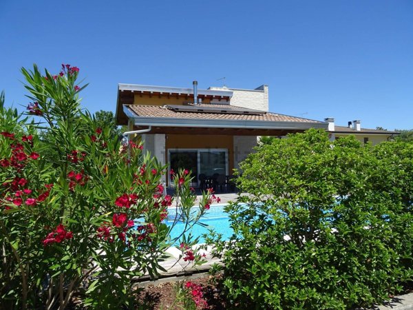 casa indipendente in vendita a Lignano Sabbiadoro in zona Riviera