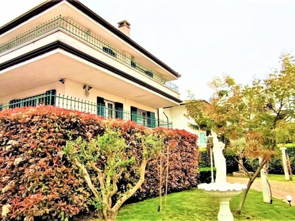 casa indipendente in vendita a Lignano Sabbiadoro