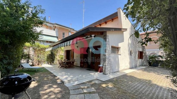casa indipendente in vendita a Lignano Sabbiadoro