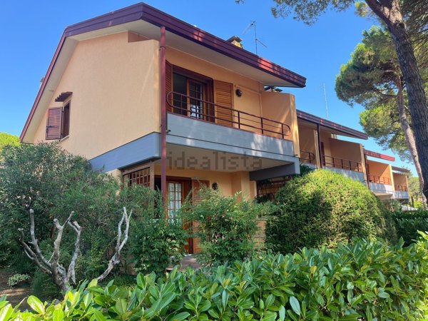 casa indipendente in vendita a Lignano Sabbiadoro in zona Pineta