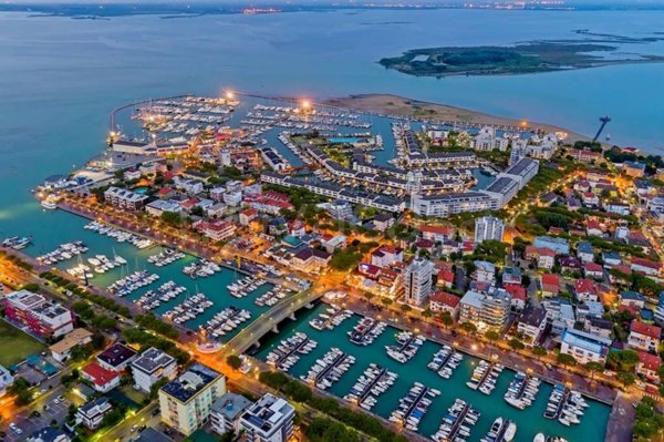 casa indipendente in vendita a Lignano Sabbiadoro