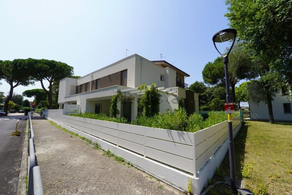casa indipendente in vendita a Lignano Sabbiadoro