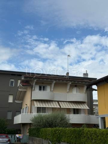 casa indipendente in vendita a Lignano Sabbiadoro
