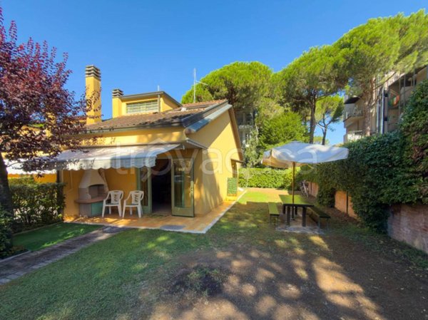 casa indipendente in vendita a Lignano Sabbiadoro in zona Pineta