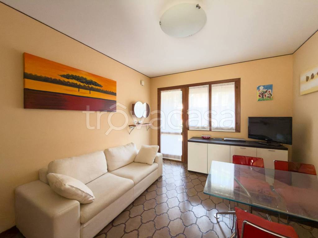 casa indipendente in vendita a Lignano Sabbiadoro