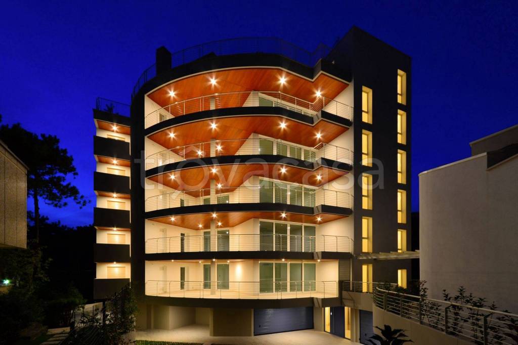 appartamento in vendita a Lignano Sabbiadoro in zona Pineta