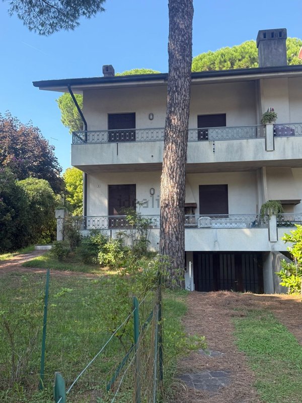 casa indipendente in vendita a Lignano Sabbiadoro in zona Riviera