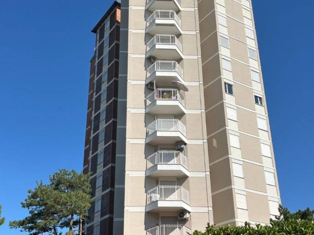 appartamento in vendita a Lignano Sabbiadoro in zona Pineta