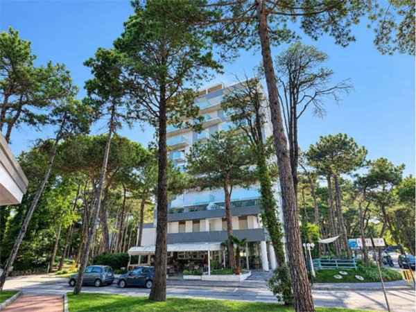 appartamento in vendita a Lignano Sabbiadoro in zona Pineta