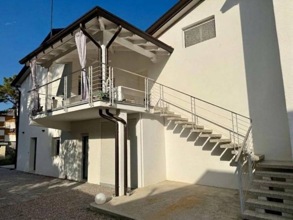 appartamento in vendita a Lignano Sabbiadoro in zona Pineta