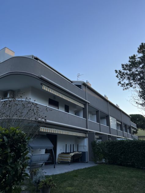 casa indipendente in vendita a Lignano Sabbiadoro in zona Pineta