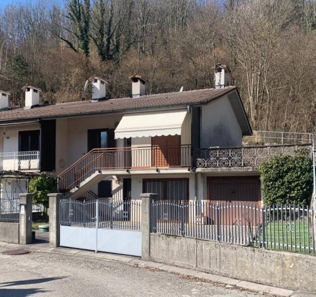 casa indipendente in vendita a Lusevera in zona Pradielis