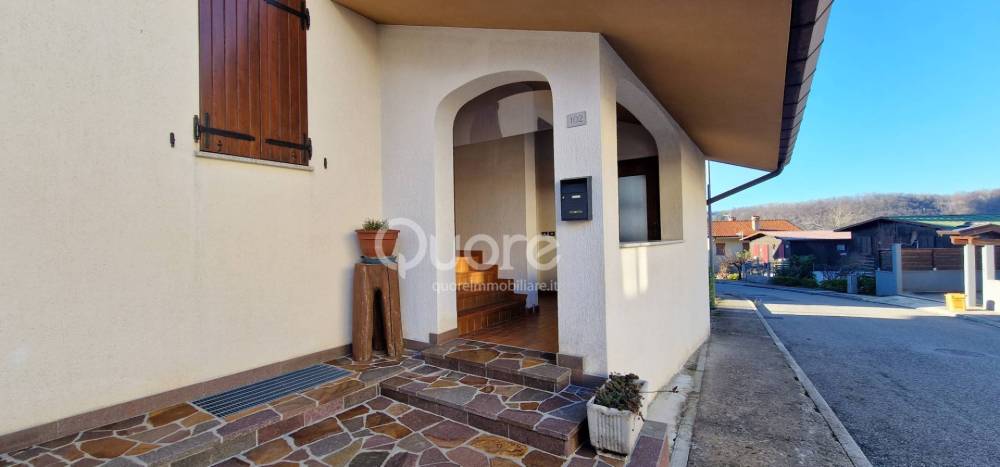 casa indipendente in vendita a Lusevera