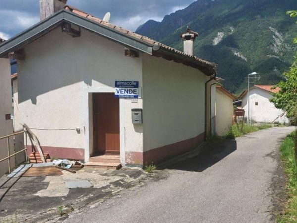 casa indipendente in vendita a Lusevera