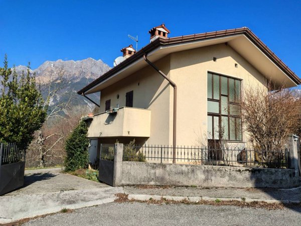 casa indipendente in vendita a Lusevera