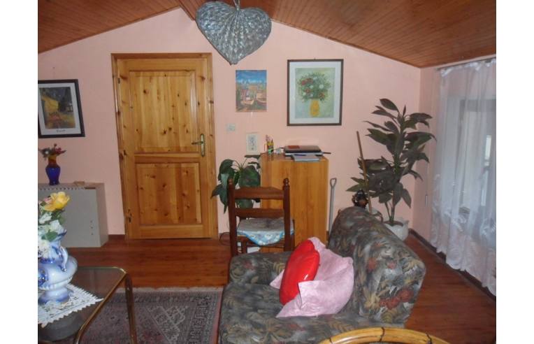 casa indipendente in vendita a Lusevera in zona Villanova