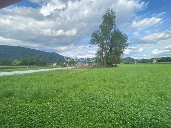 terreno agricolo in vendita a Magnano in Riviera