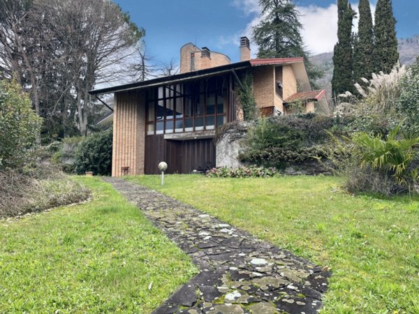 casa indipendente in vendita a Magnano in Riviera