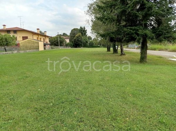 villetta a schiera in vendita a Magnano in Riviera in zona Bueriis