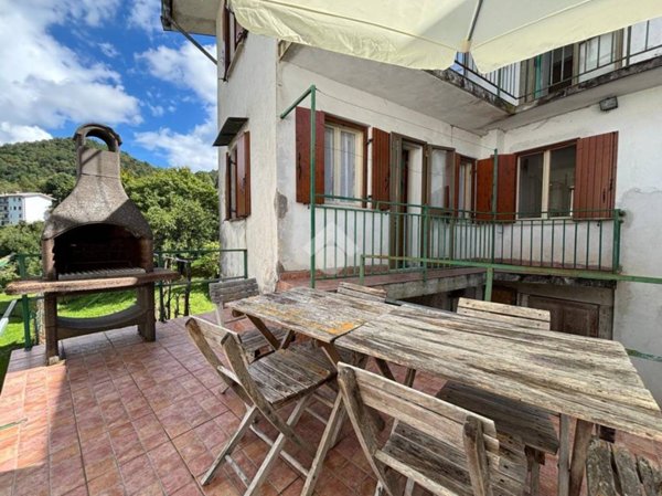 casa indipendente in vendita a Magnano in Riviera