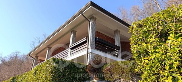 casa indipendente in vendita a Magnano in Riviera