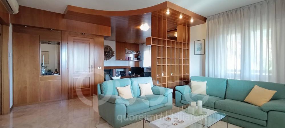 casa indipendente in vendita a Magnano in Riviera