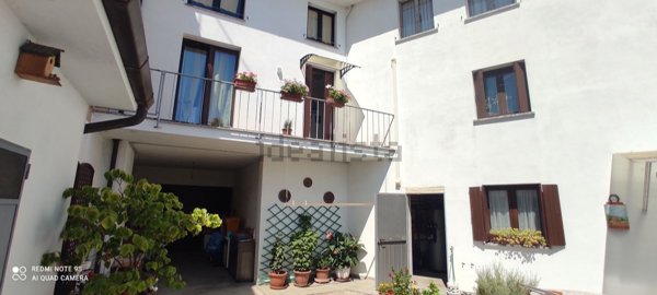 casa indipendente in vendita a Majano in zona Farla
