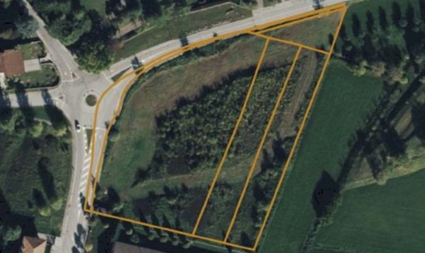 terreno edificabile in vendita a Majano
