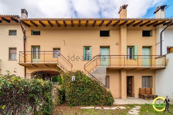 casa indipendente in vendita a Majano