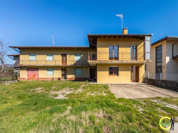 casa indipendente in vendita a Majano in zona Casasola