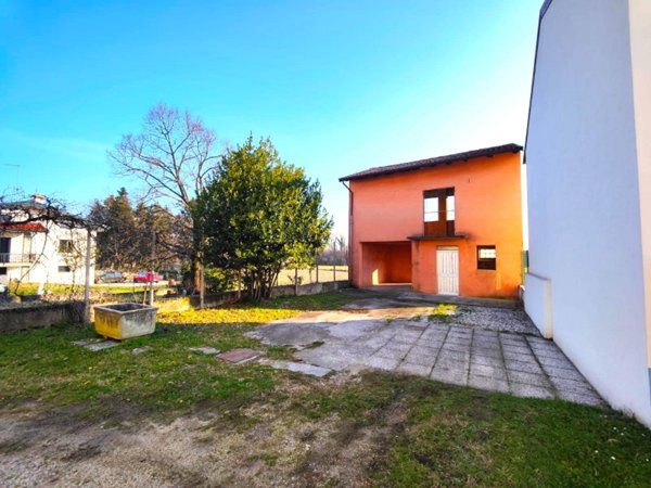 casa indipendente in vendita a Majano in zona Farla