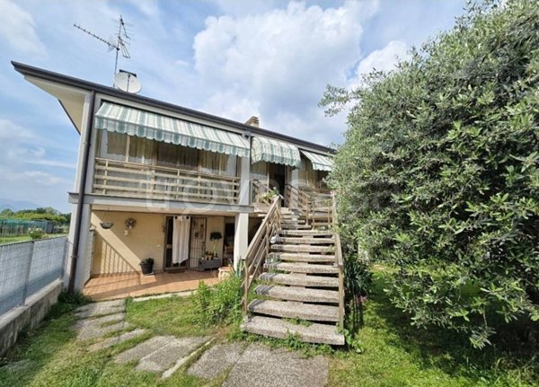 casa indipendente in vendita a Majano