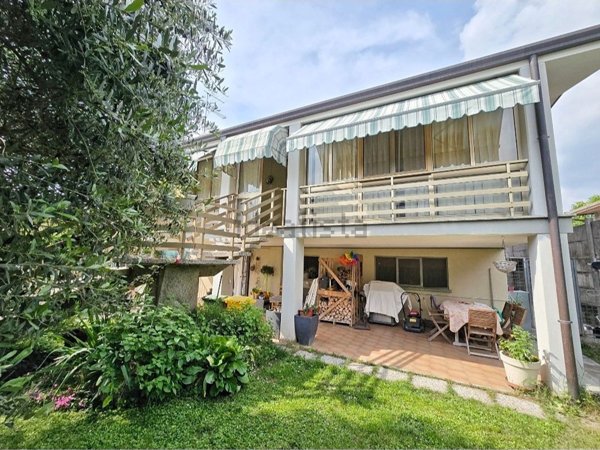 casa indipendente in vendita a Majano