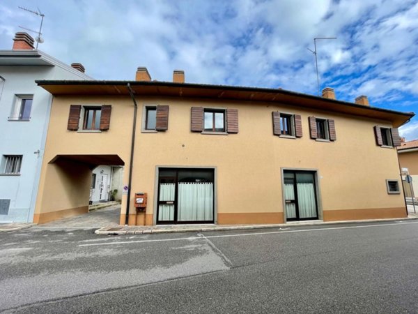 casa indipendente in vendita a Majano in zona Farla