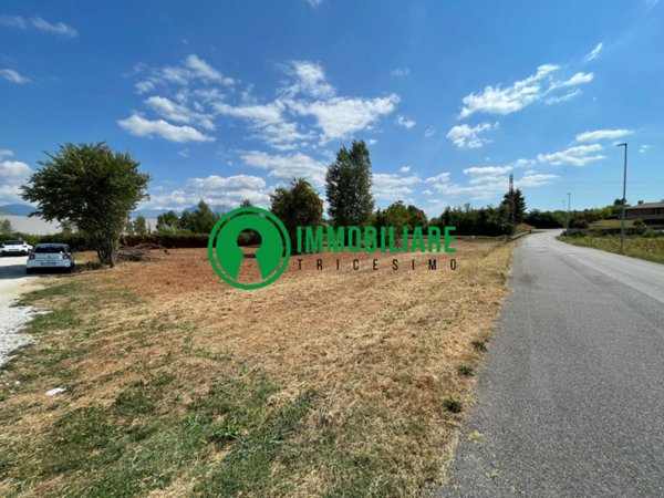 terreno edificabile in vendita a Majano