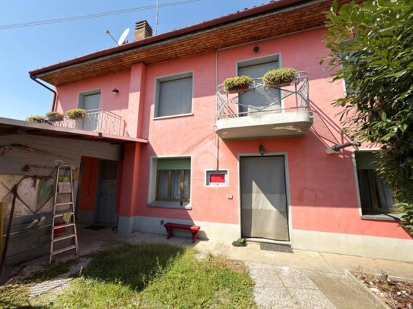 casa indipendente in vendita a Majano in zona Casasola