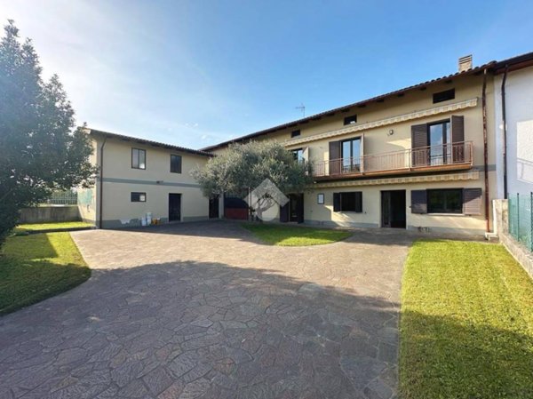 casa indipendente in vendita a Majano in zona Sant'Eliseo