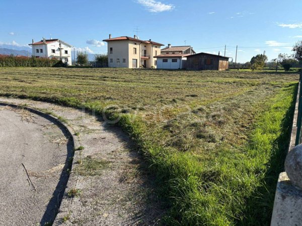 terreno edificabile in vendita a Majano