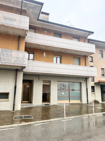 negozio in vendita a Majano in zona Farla