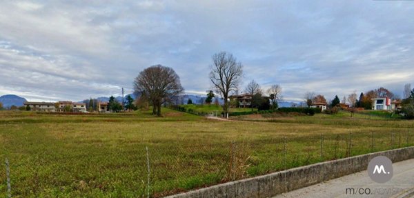 terreno edificabile in vendita a Majano