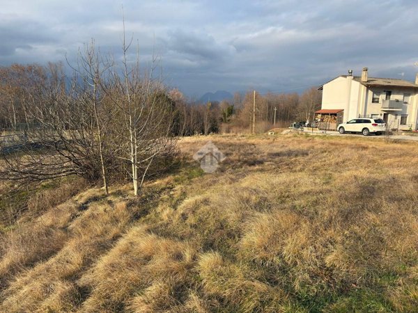 terreno edificabile in vendita a Majano