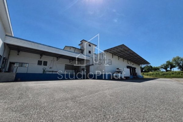 terreno edificabile in vendita a Majano in zona Tiveriacco