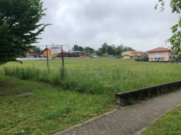 terreno in vendita a Majano