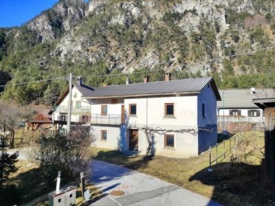casa indipendente in vendita a Malborghetto Valbruna