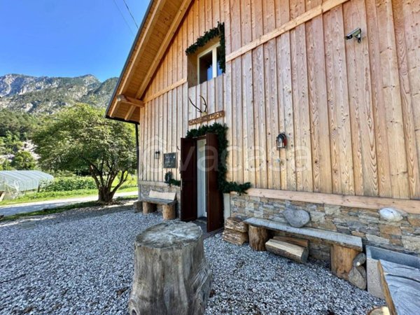 casa indipendente in vendita a Malborghetto Valbruna in zona Bagni di Lusnizza