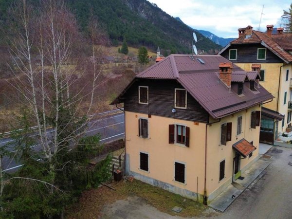 appartamento in vendita a Malborghetto Valbruna in zona Bagni di Lusnizza