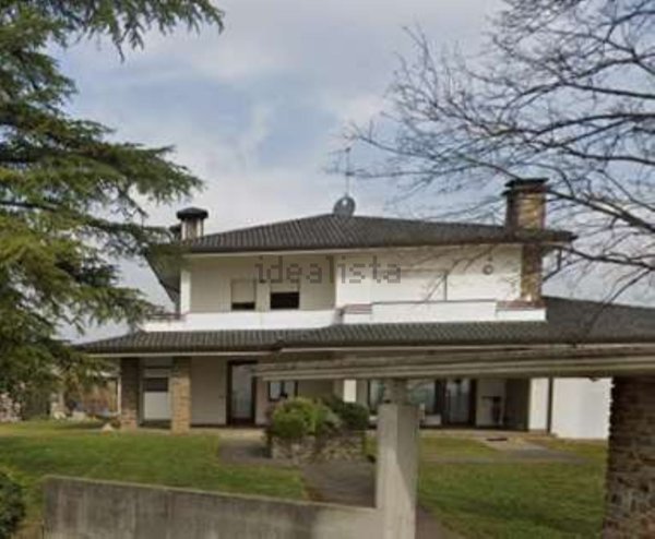 villa in vendita a Manzano