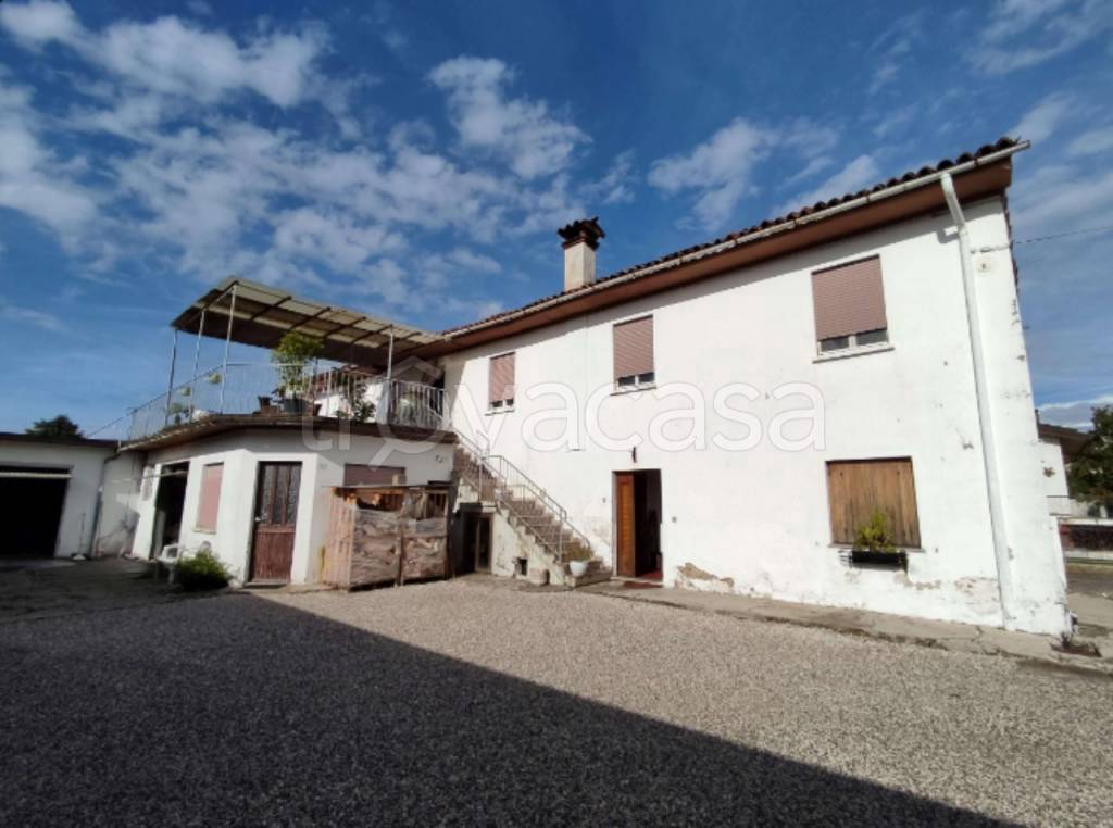 appartamento in vendita a Manzano